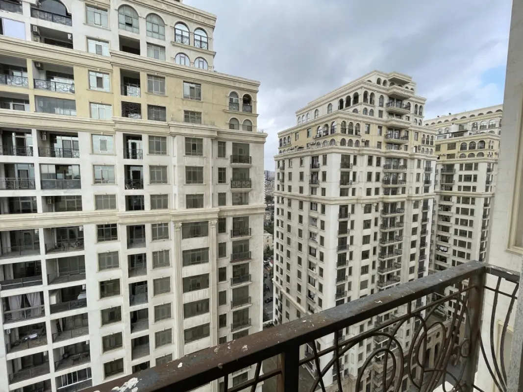 Kirayə verilir 2 otaqlı mənzil 100 m²