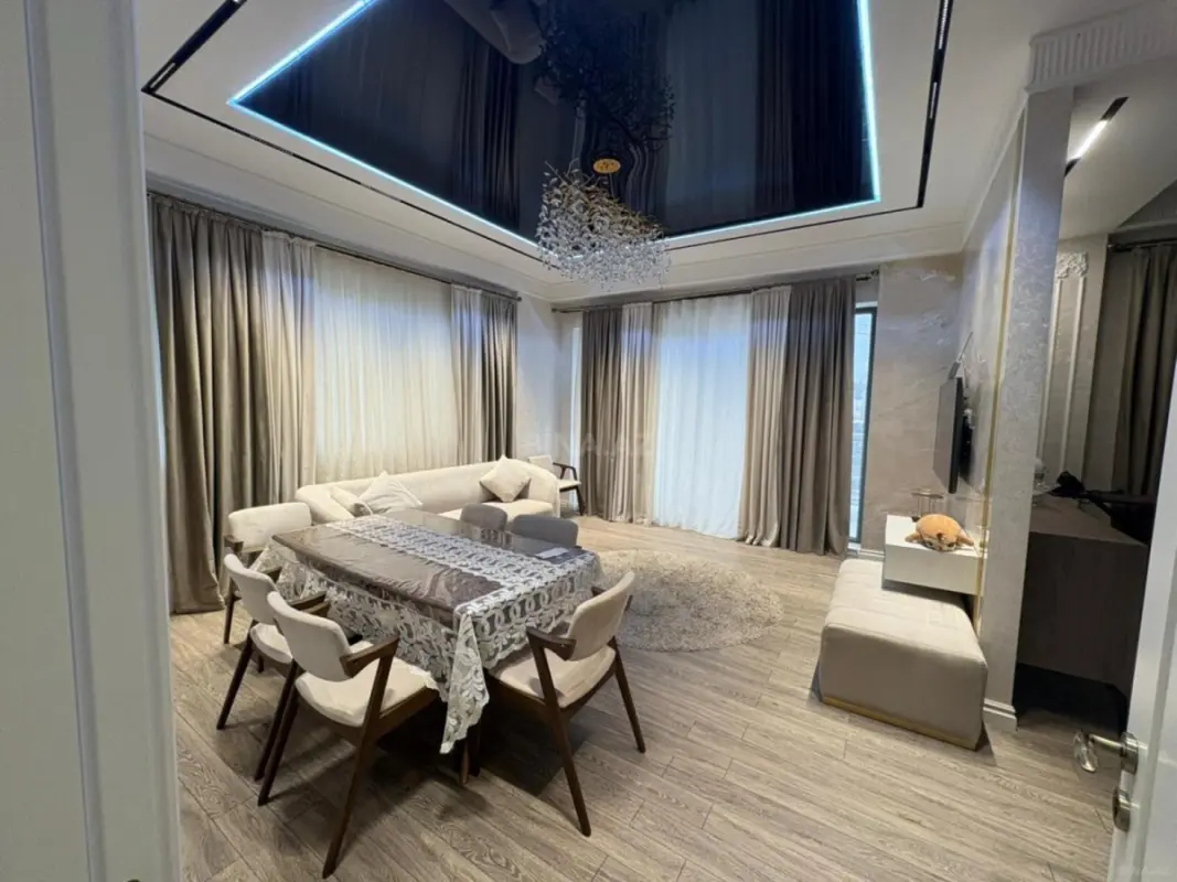 Kirayə verilir 3 otaqlı mənzil 110 m²