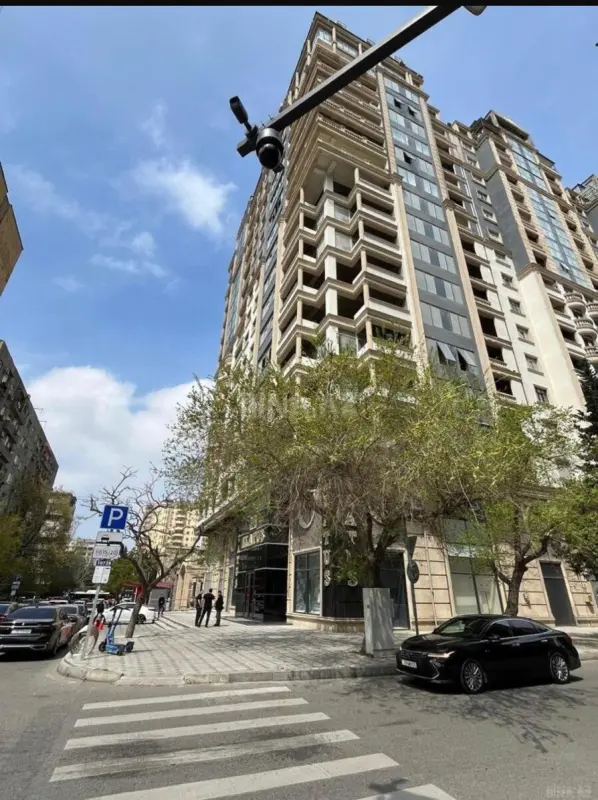 Satılır 2 otaqlı mənzil 88 m²