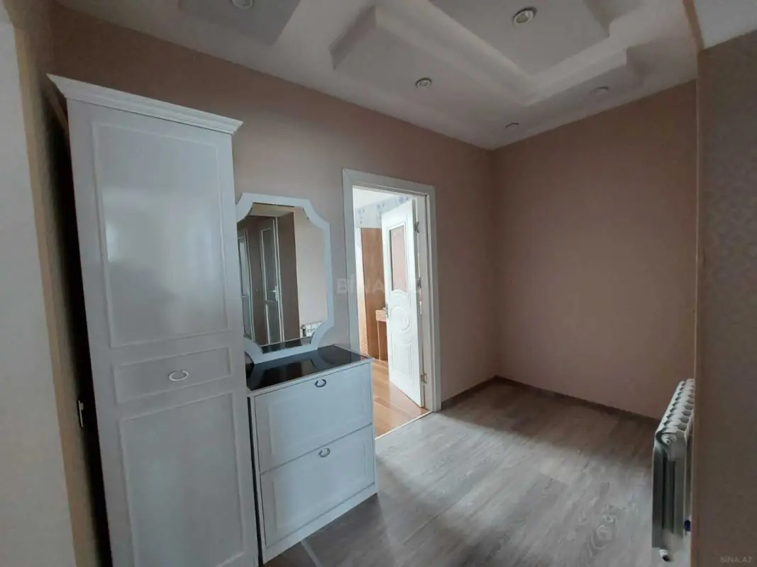 Satılır 2 otaqlı mənzil 65 m²