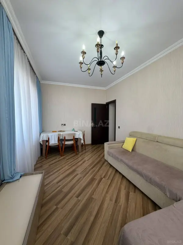 Satılır 2 otaqlı mənzil 65 m²