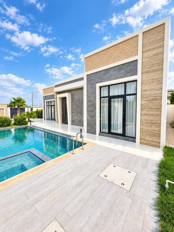 Satılır 5 otaqlı həyət evi 250 m²