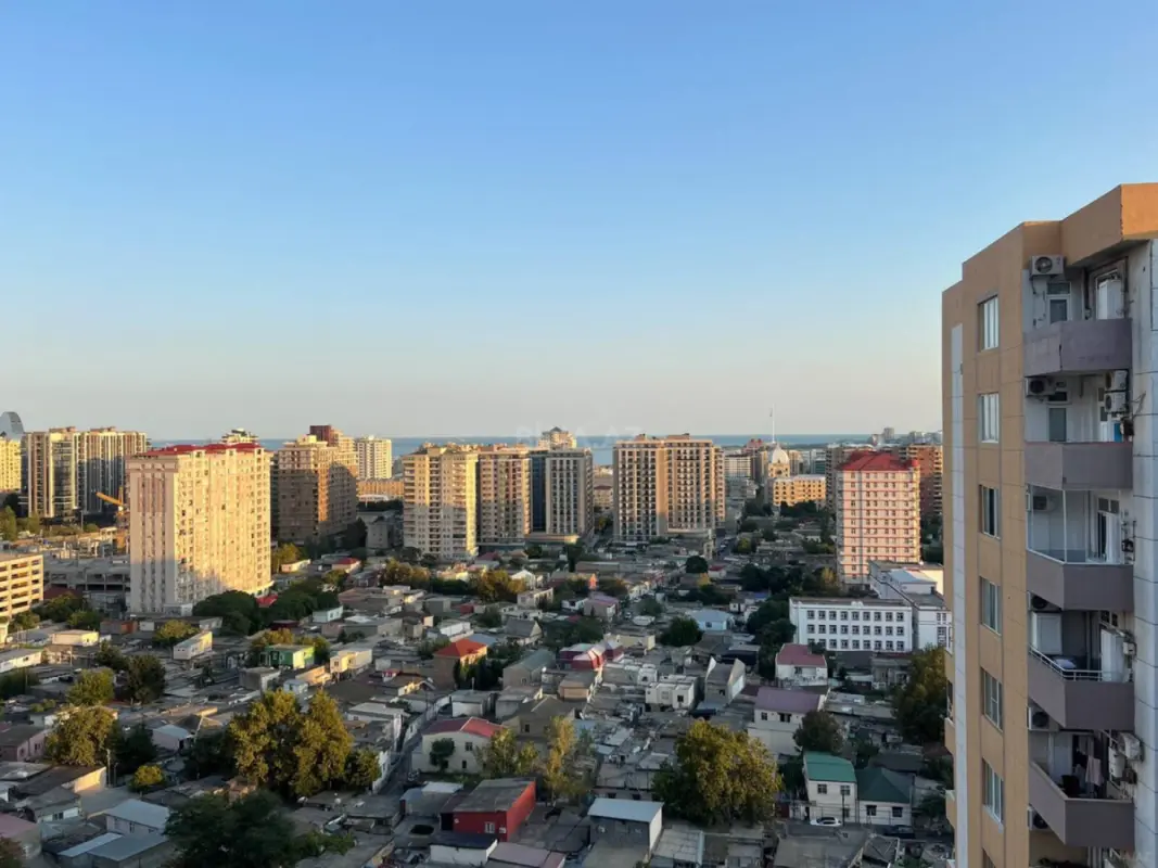Satılır 3 otaqlı mənzil 84 m²