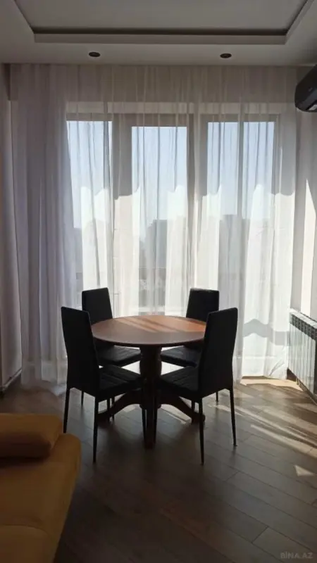Kirayə verilir 2 otaqlı mənzil 52 m²