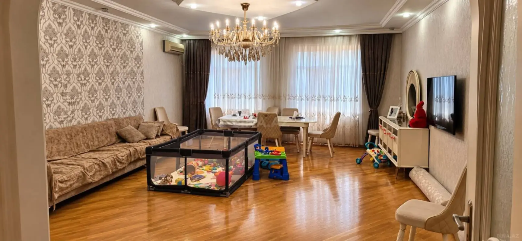 Satılır 3 otaqlı mənzil 125 m²