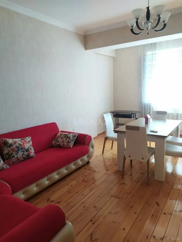 Kirayə verilir 3 otaqlı mənzil 120 m²