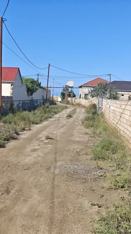 Satılır 8 otaqlı həyət evi 308 m²