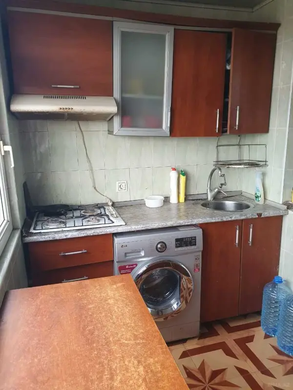 Kirayə verilir 2 otaqlı mənzil 40 m²
