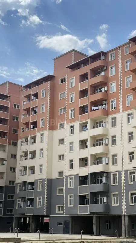 Satılır 3 otaqlı mənzil 94 m²