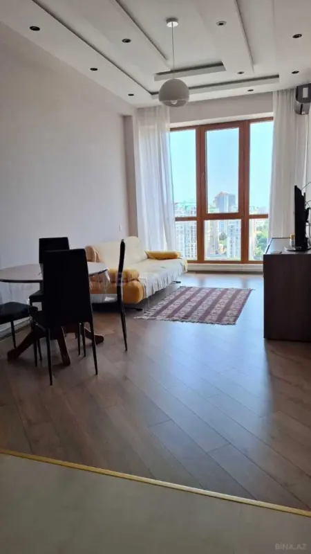 Kirayə verilir 2 otaqlı mənzil 52 m²