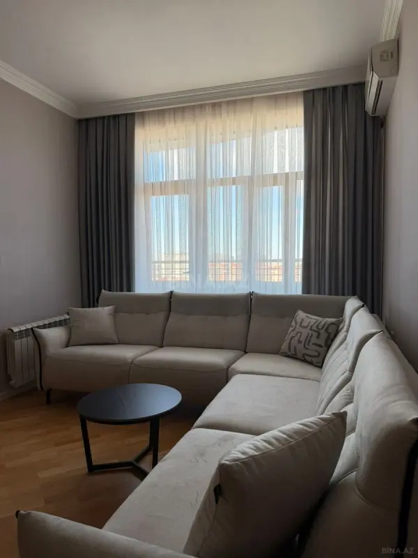 Kirayə verilir 3 otaqlı mənzil 102 m²