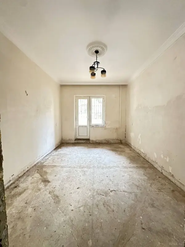 Satılır 4 otaqlı mənzil 115 m²