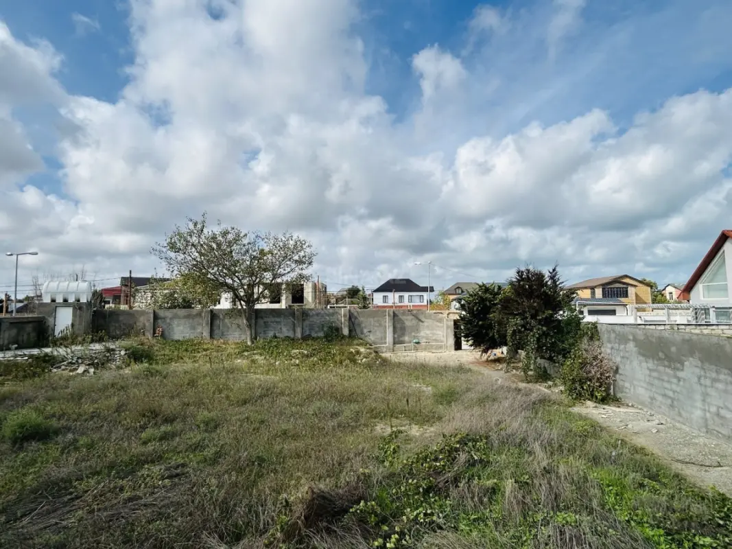 Satılır torpaq sahəsi 10 m²