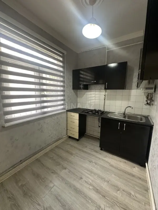 Satılır 2 otaqlı mənzil 48 m²