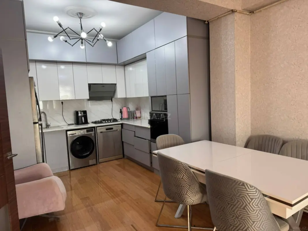 Satılır 2 otaqlı mənzil 57 m²