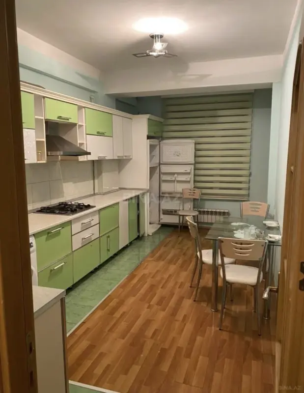 Kirayə verilir 3 otaqlı mənzil 95 m²