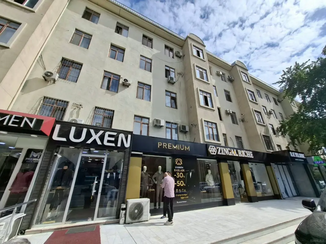 Satılır 1 otaqlı mənzil 40 m²