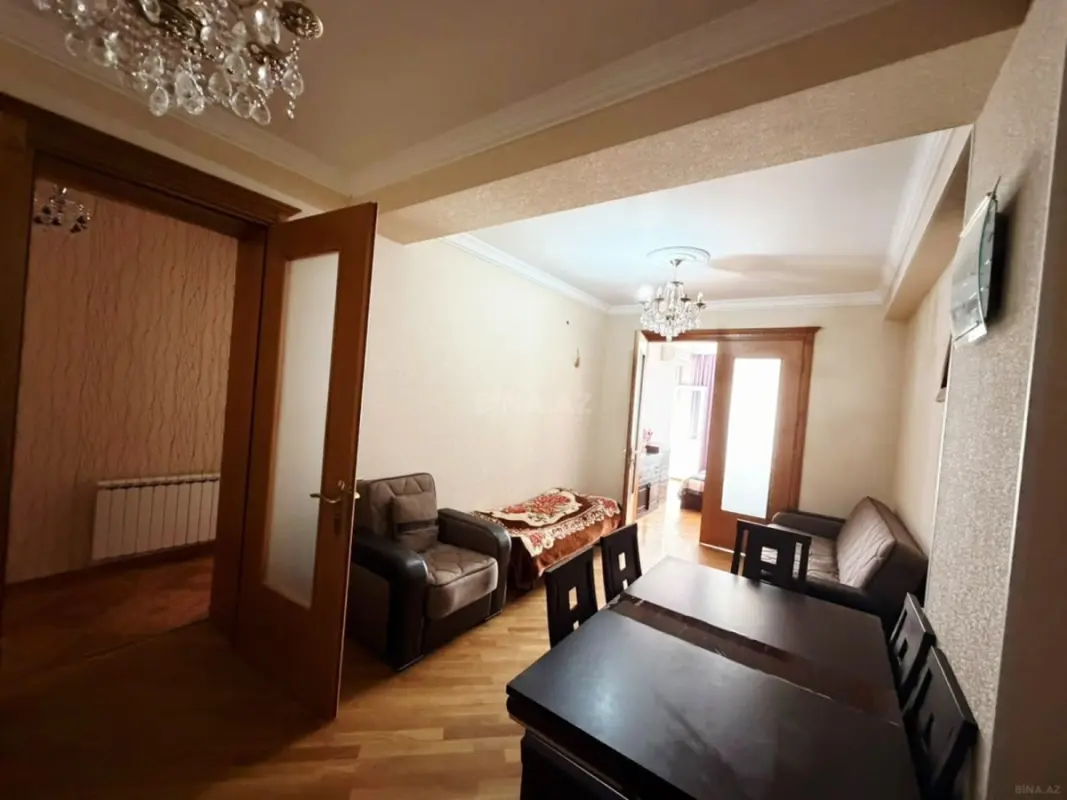 Satılır 2 otaqlı mənzil 70 m²