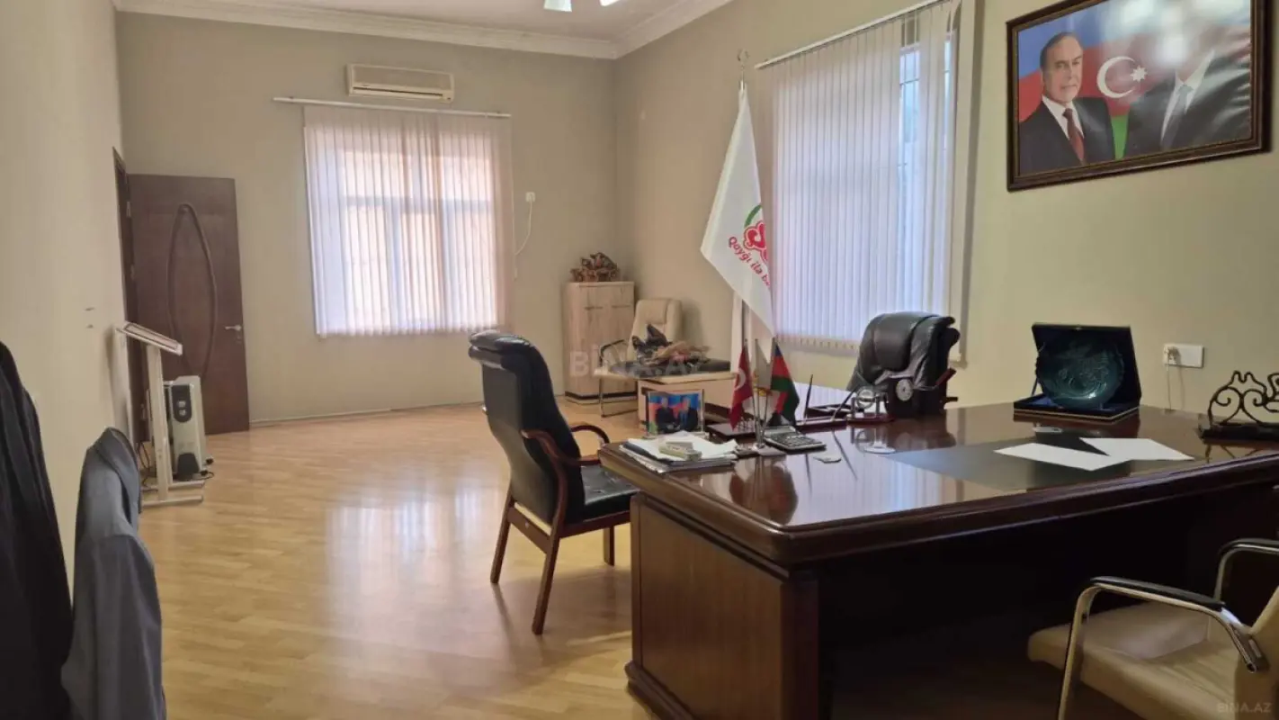 Kirayə verilir 3 otaqlı ofis 100 m²