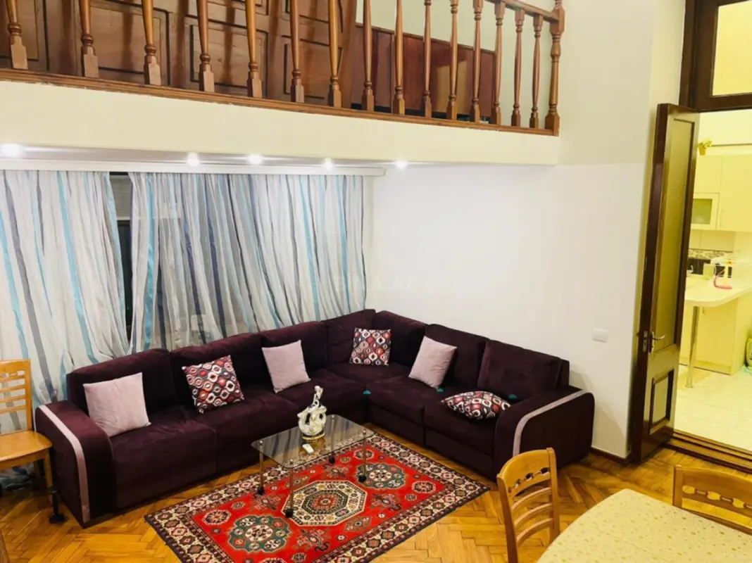 Kirayə verilir 2 otaqlı mənzil 40 m²