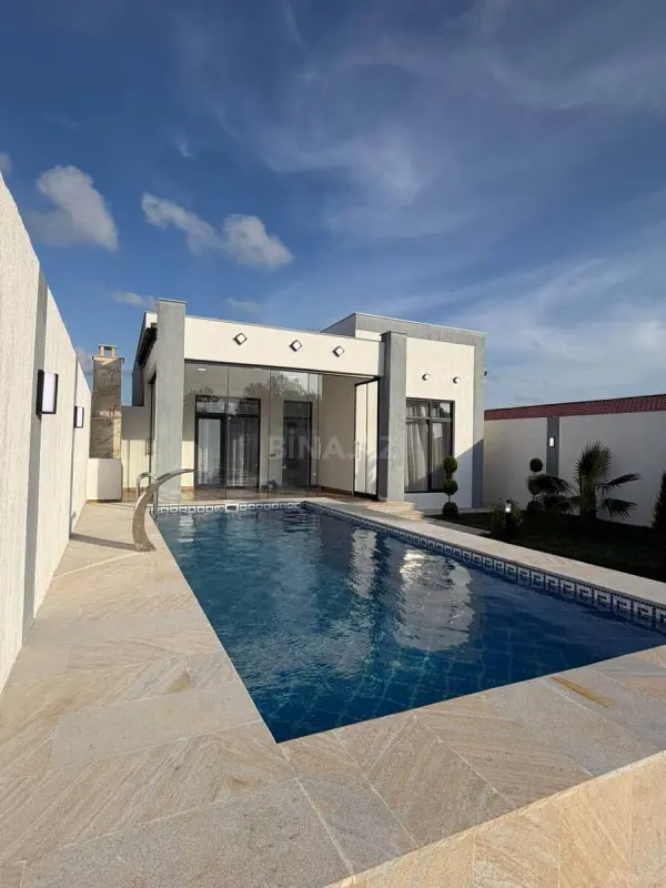 Satılır 3 otaqlı həyət evi 160 m²