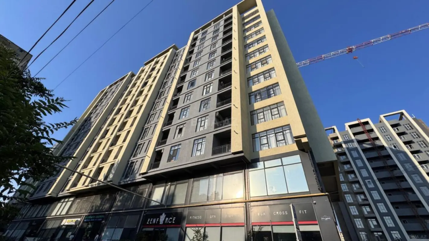 Satılır 2 otaqlı mənzil 102 m²