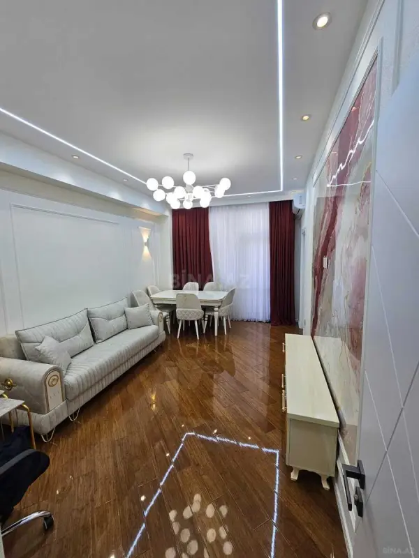 Satılır 2 otaqlı mənzil 70 m²