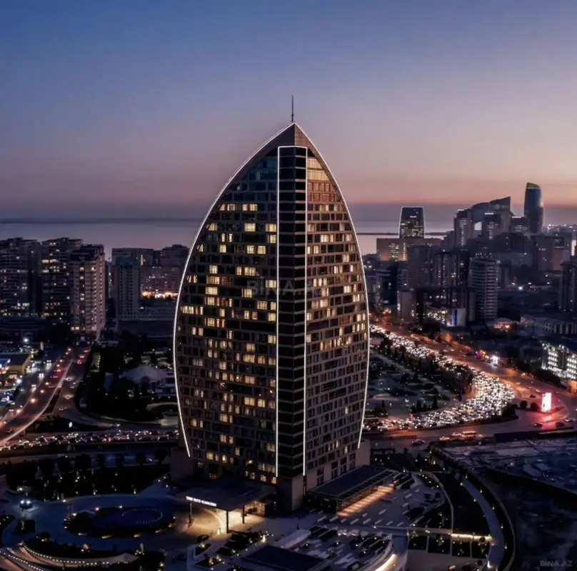 Satılır 3 otaqlı mənzil 165 m²