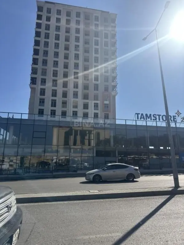 Satılır 2 otaqlı mənzil 105 m²