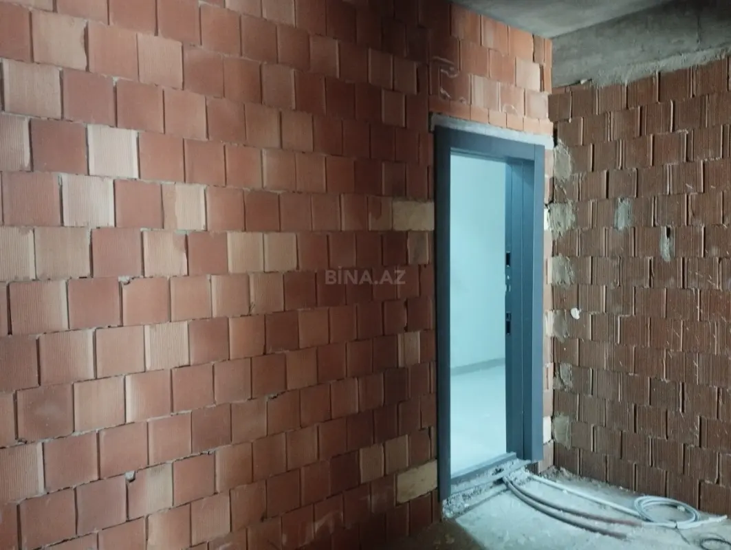 Satılır 2 otaqlı mənzil 74 m²