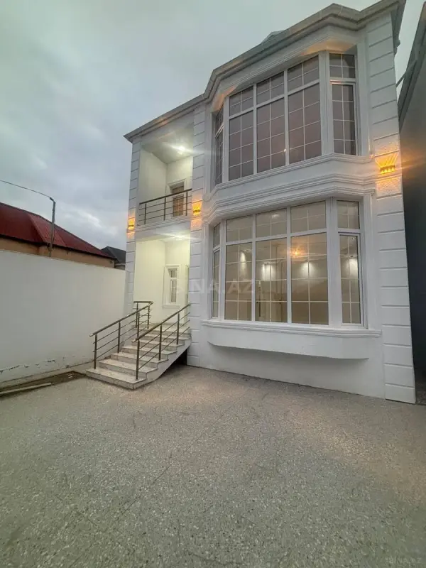 Satılır 4 otaqlı həyət evi 150 m²