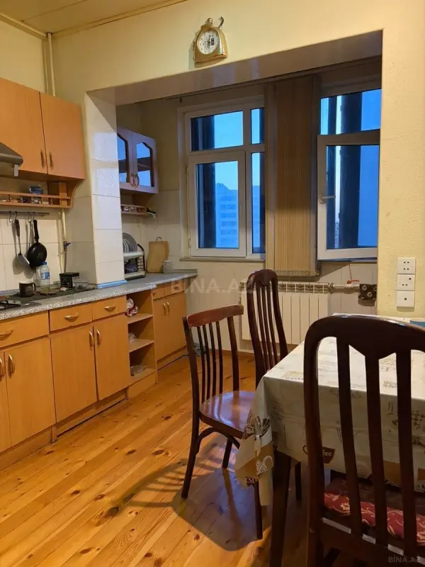 Satılır 2 otaqlı mənzil 65 m²