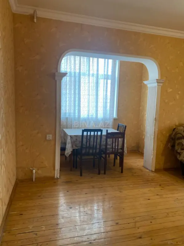 Satılır 1 otaqlı mənzil 35 m²