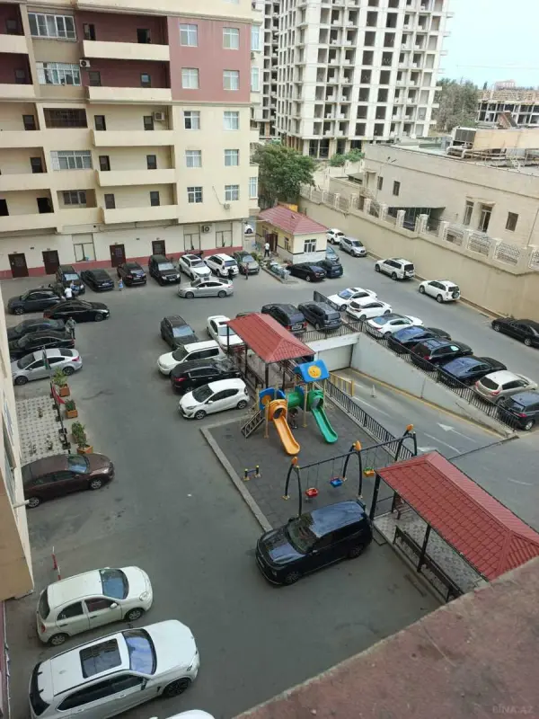 Satılır 3 otaqlı mənzil 76 m²