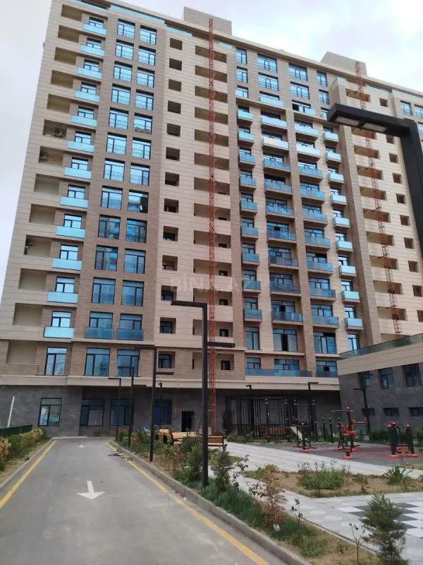 Satılır 3 otaqlı mənzil 95 m²