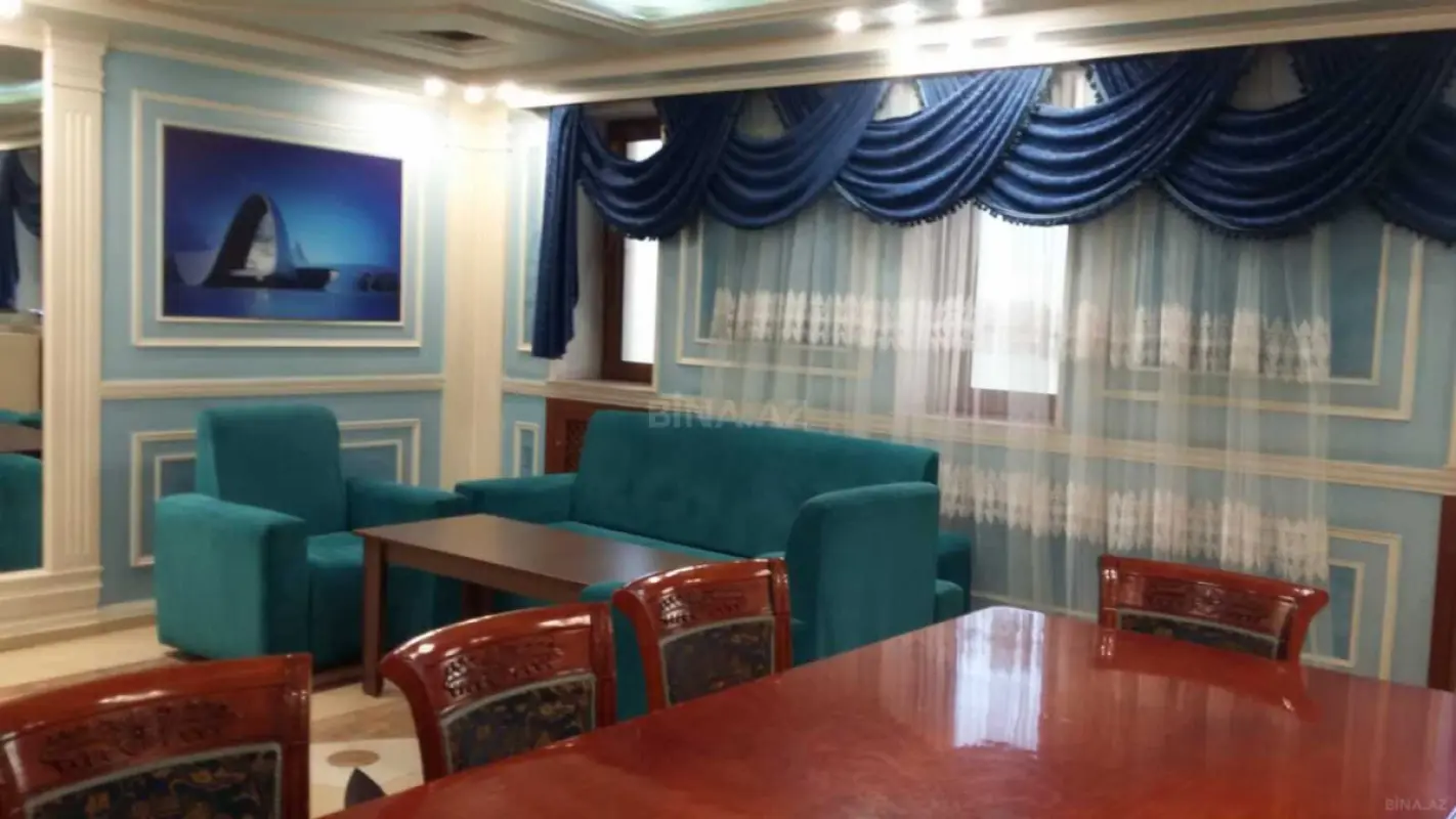 Kirayə verilir obyekt 750 m²