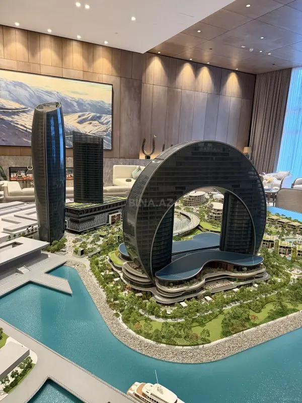 Satılır 3 otaqlı mənzil 140 m²