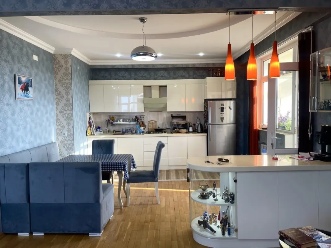 Satılır 2 otaqlı mənzil 90 m²