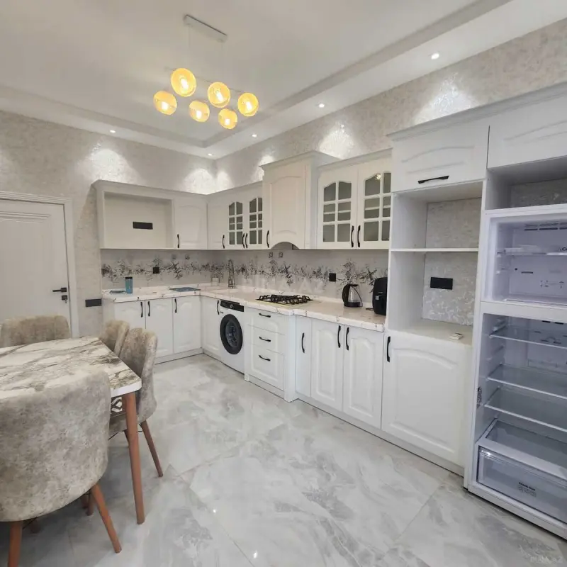 Kirayə verilir 2 otaqlı mənzil 95 m²