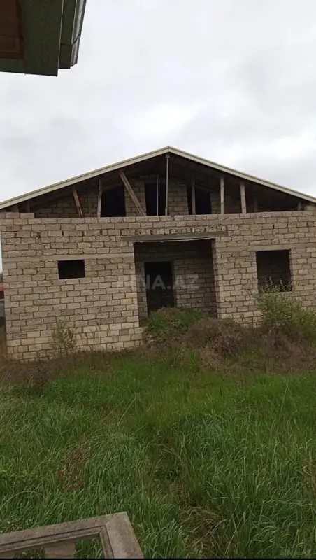 Satılır 5 otaqlı həyət evi 156 m²