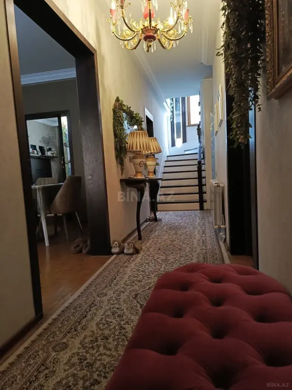 Satılır 6 otaqlı həyət evi 200 m²