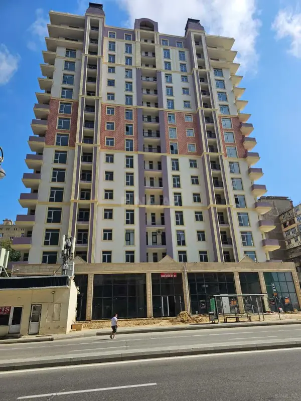 Satılır 3 otaqlı mənzil 86 m²