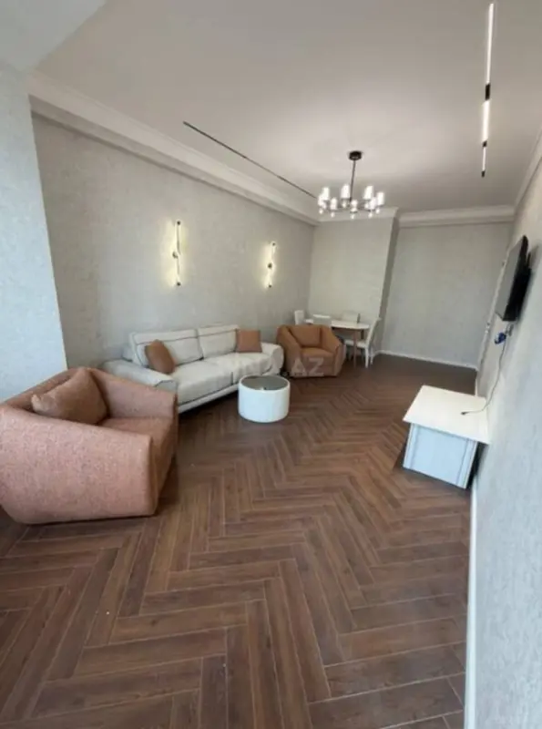 Kirayə verilir 2 otaqlı mənzil 68 m²