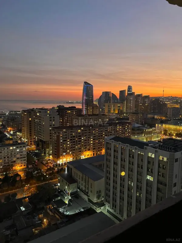 Satılır 2 otaqlı mənzil 64 m²