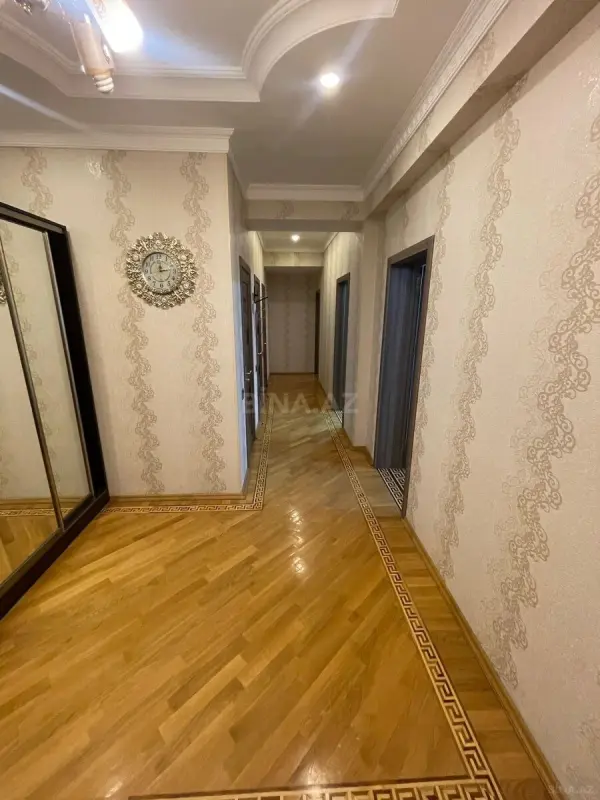 Kirayə verilir 2 otaqlı mənzil 100 m²