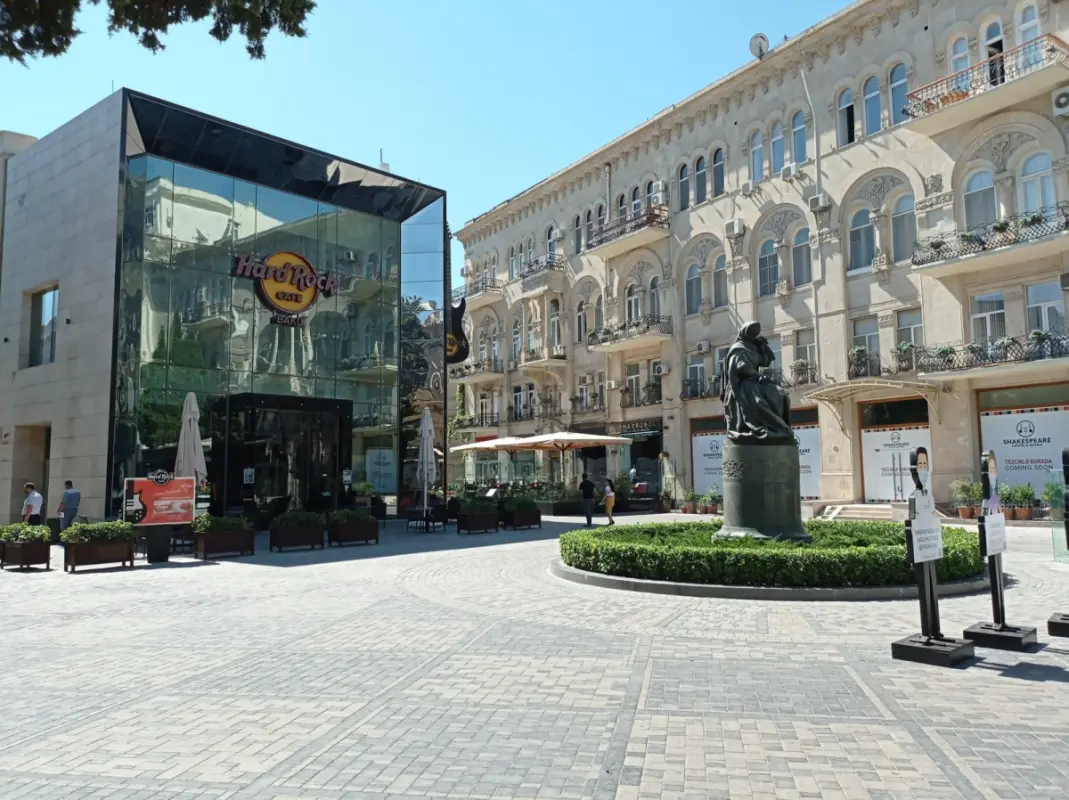 Kirayə verilir 3 otaqlı mənzil 87 m²