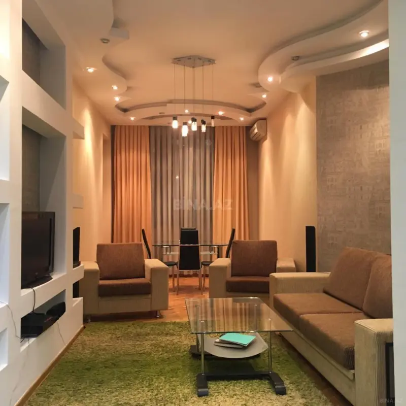 Kirayə verilir 2 otaqlı mənzil 66 m²