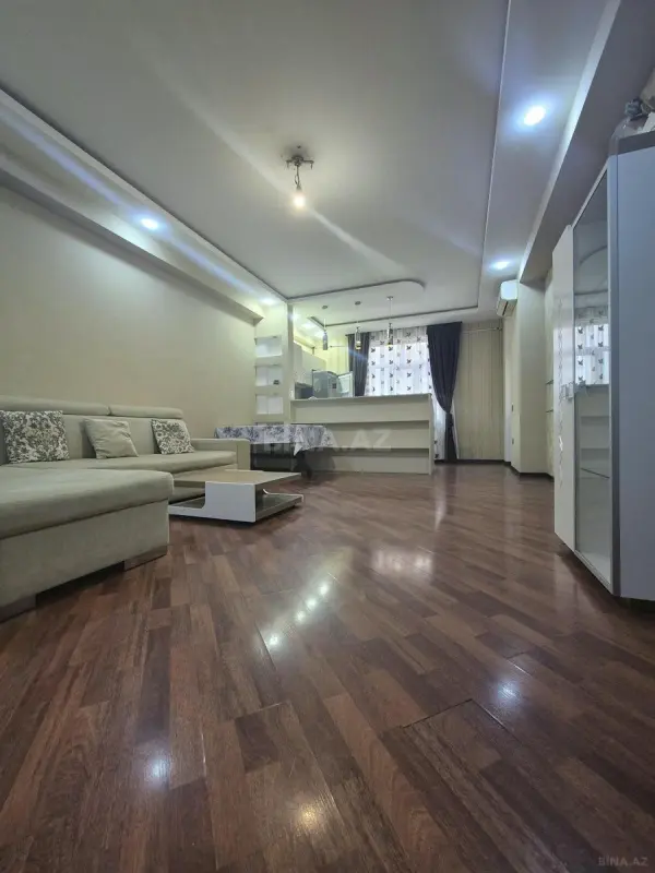 Satılır 2 otaqlı mənzil 66 m²