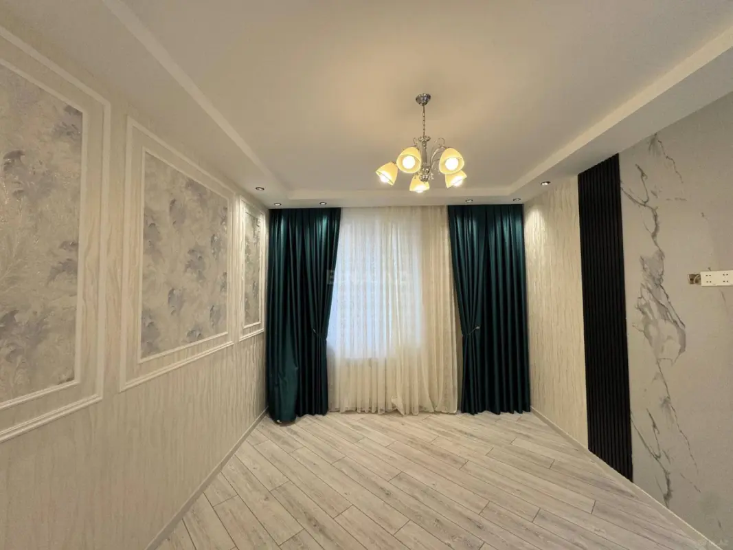 Satılır 2 otaqlı mənzil 58 m²