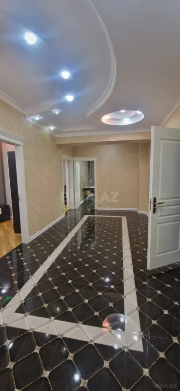 Kirayə verilir 3 otaqlı mənzil 140 m²